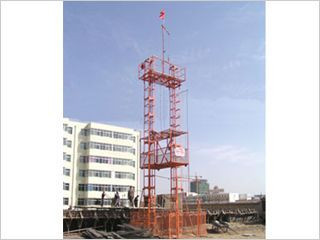 阜城縣榮騰建筑機(jī)械設(shè)備有限公司咸陽(yáng)自升龍門架產(chǎn)品詳情